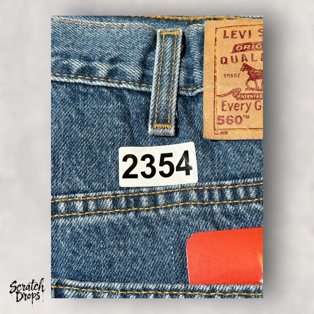 Levi's Men's 560 Loose Fit Tapered Leg Jeans W54 L32 Classic Comfortable Denim - Picture 5 of 5